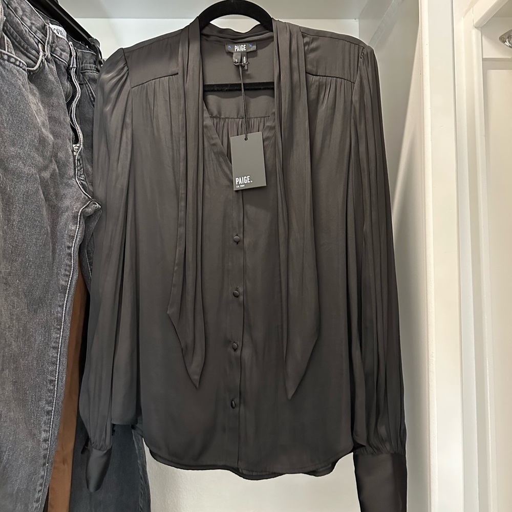Paige blouse size Small